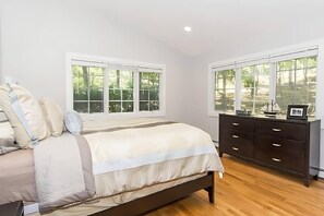 4 Schlafzimmer, Bügeleisen/Bügelbrett, WLAN, Bettwäsche