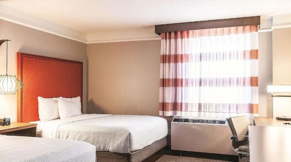 1 dormitorio, tabla de planchar con plancha, wifi gratis y ropa de cama