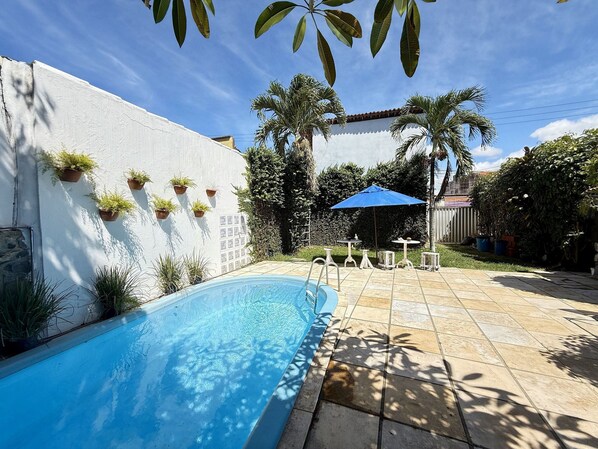 Außenpool (je nach Saison geöffnet)