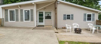 Lakefront Escape, Sunrise Views, Boat Slip & Community Dock Access