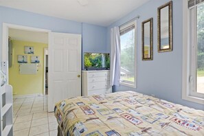 4 chambres, fer et planche à repasser, accès au Wi-Fi (inclus)