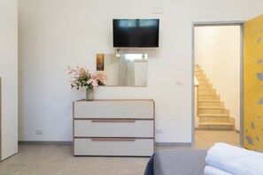1 chambre, lit parapluie, Wi-Fi gratuit, draps fournis