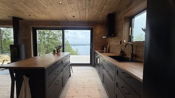 KylskÄp, mikrovÄgsugn, ugn och diskmaskin