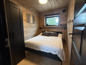 3 bedrooms, free WiFi - Holiday home with sauna and lake view in scenic Lönashult | SE06090 (Lönashult)