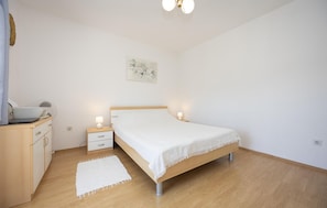 2 habitaciones, tabla de planchar con plancha y wifi gratis 