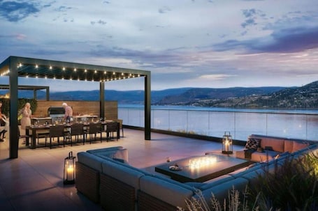 Outdoor dining. gyro beach getaway resort