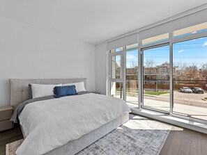 3 bedrooms, desk, WiFi