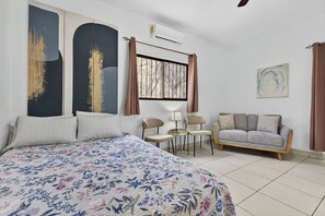 1 chambre, accès au Wi-Fi (inclus), literie fournie