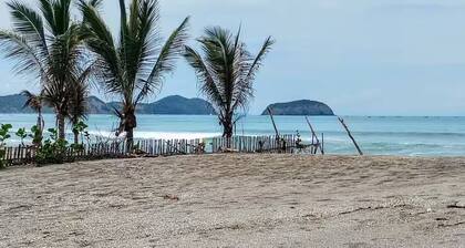 La Villa Playera.