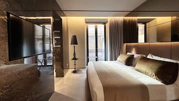 Camera King con Vasca Idromassaggio | 客房内保险箱、遮光窗帘、隔音、熨斗/熨板