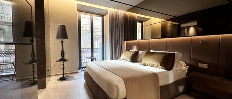 Camera King con Vasca Idromassaggio | Een kluis op de kamer, verduisterende gordijnen, geluiddichte muren