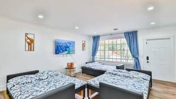 3 bedrooms, desk, iron/ironing board, travel cot