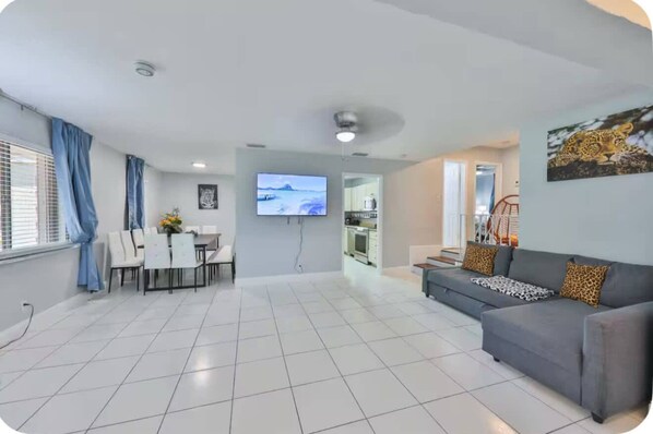 Smart-tv en een kantoor