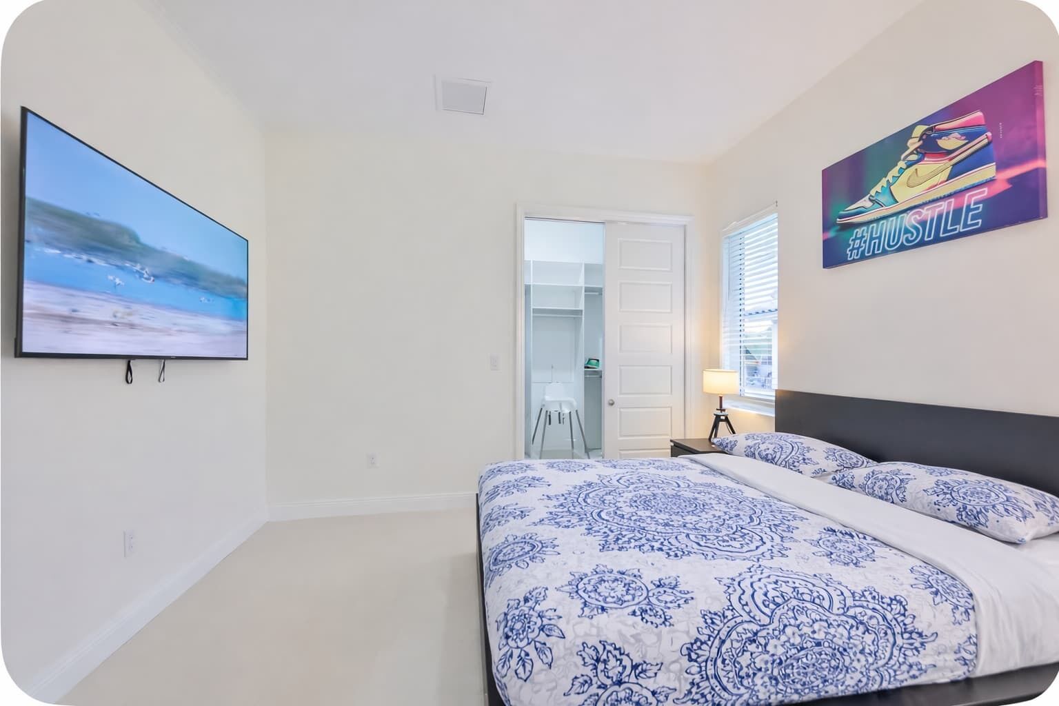 5 bedrooms, iron/ironing board, travel crib, free WiFi