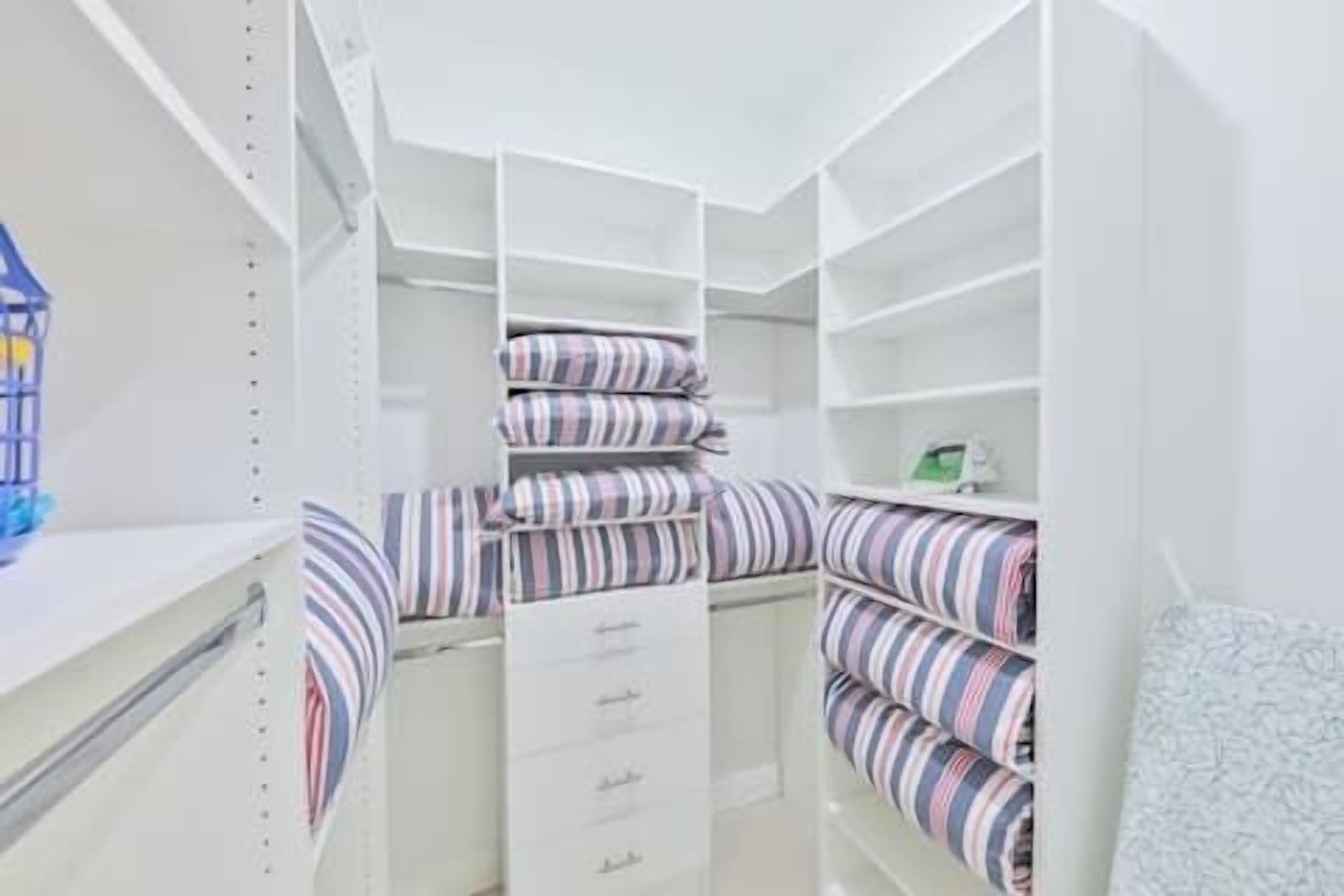 5 bedrooms, iron/ironing board, travel cot, free WiFi