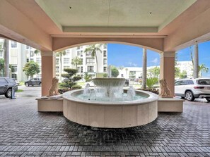 المنطقة المحيطة بالمنشأة