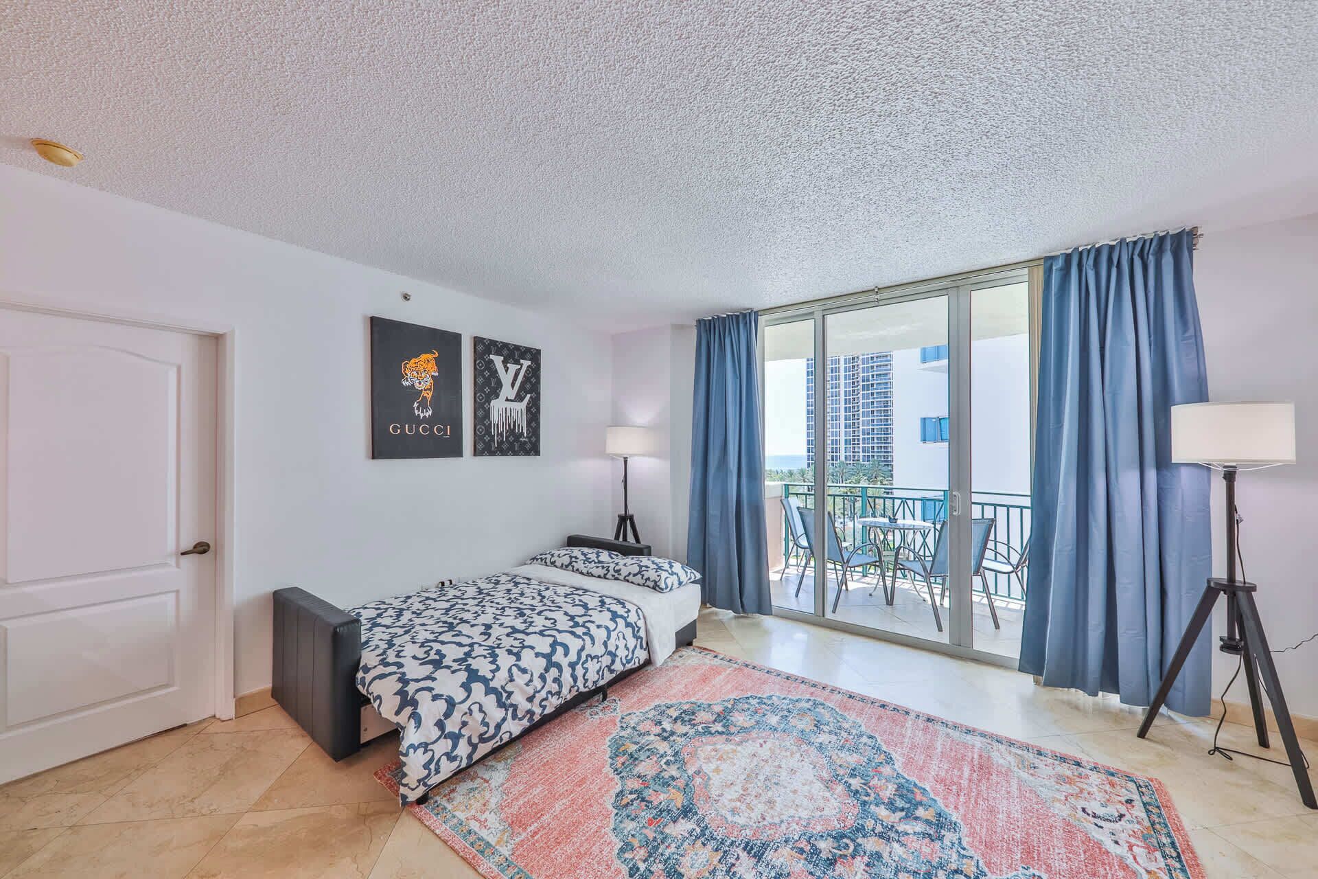 3 bedrooms, desk, iron/ironing board, travel cot