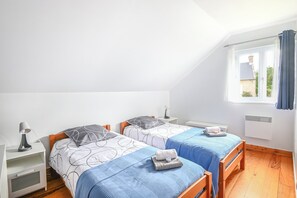 3 Schlafzimmer, Bügeleisen/Bügelbrett, Reisekinderbett, WLAN