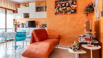 Fernseher, Stereoanlage
