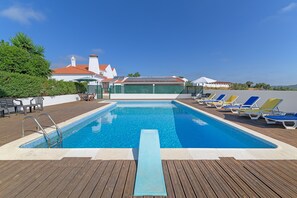 Pool - Villa 'Tamanqueira' with Mountain View, Wi-Fi and Air Conditioning (Taliscas)