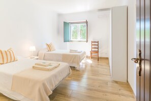 5 chambres, Wi-Fi gratuit, draps fournis