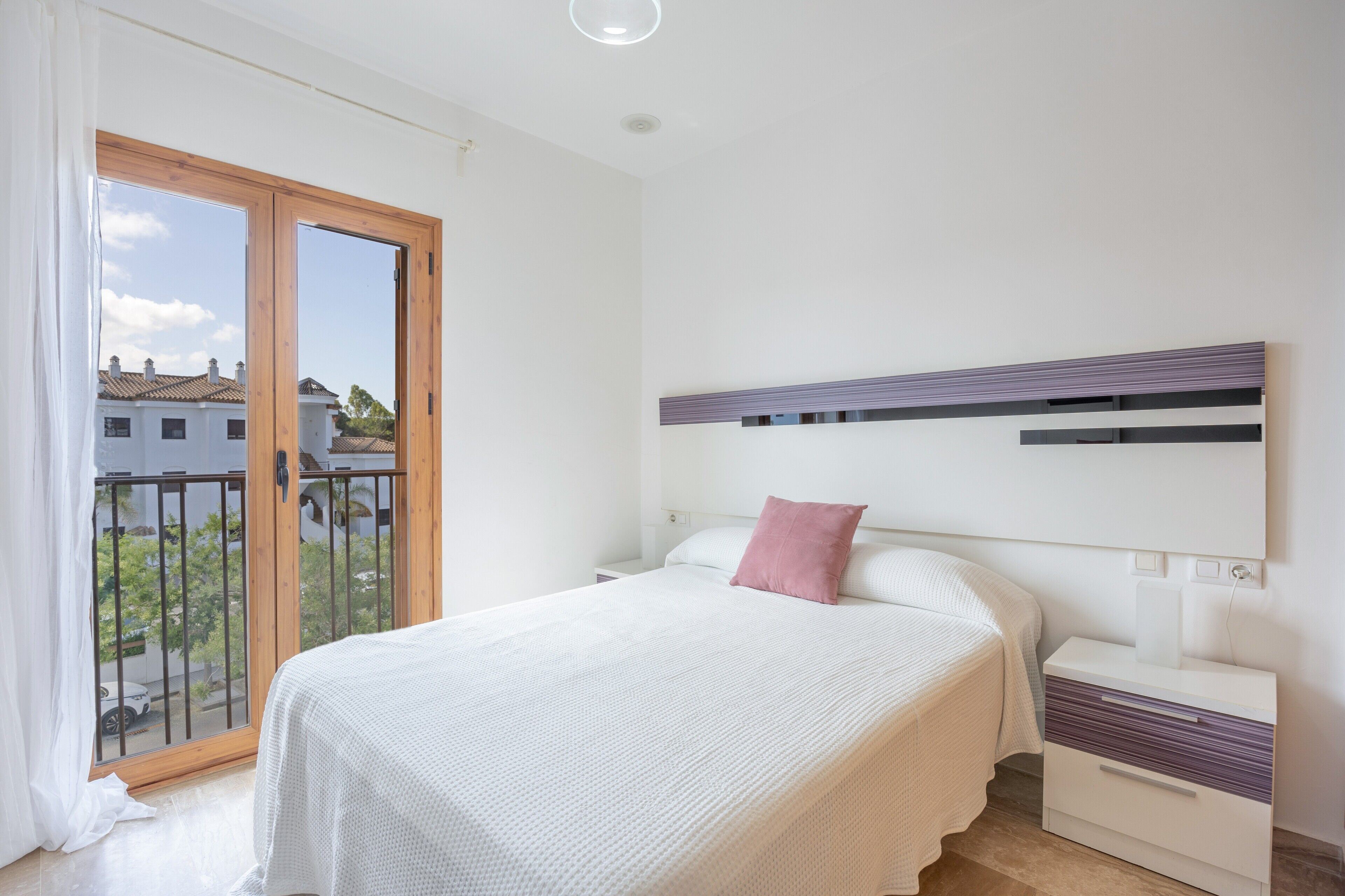 2 Schlafzimmer, Bügeleisen/Bügelbrett, Bettwäsche