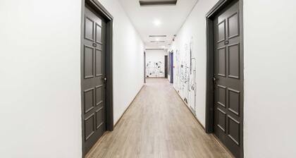 Super Townhouse Rohini Sector 23