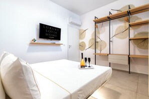 1 chambre, fer et planche à repasser, Wi-Fi gratuit, draps fournis