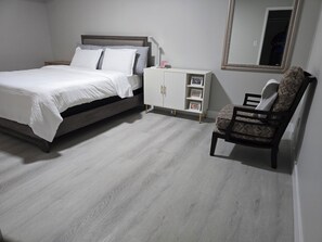 2 bedrooms, iron/ironing board, travel cot, free WiFi