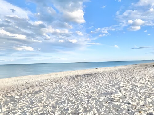 Holiday Home 'Lopimar Playa Malvarrosa' with Mountain View, Wi-Fi and Air Conditioning