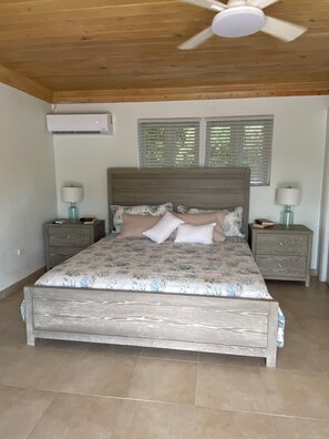 4 bedrooms, free WiFi, bed sheets