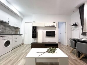 Interior - Río Manzanares II - 1-Bedroom Apartment (Madrid)