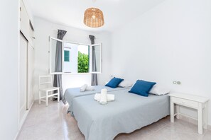 2 habitaciones, tabla de planchar con plancha y wifi gratis 