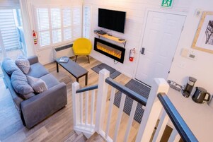 Standard Condo, Multiple Beds, Non Smoking, Balcony | Iron/ironing board, free WiFi, bed sheets