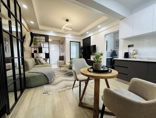 1 bed apt at westlands-Sarit