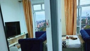 1 室のベッドルーム、WiFi