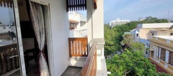 RVS Chalet