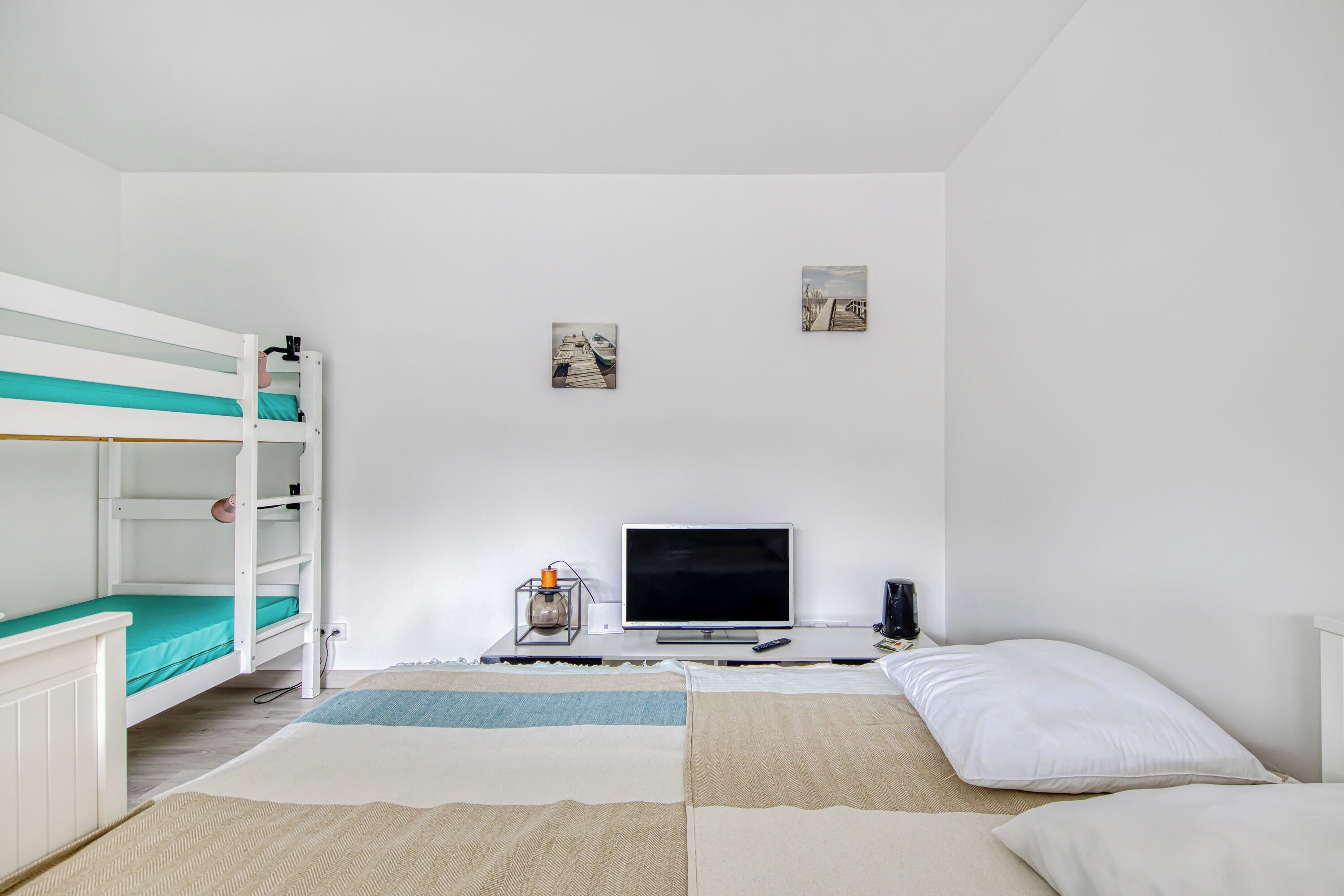 Tabla de planchar con plancha y wifi gratis 