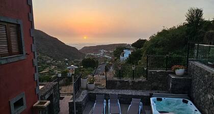 Vacation Villa 'Mogaren Naturaleza Y Relax' with Mountain View, Wi-Fi and Air Conditioning