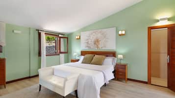 5 dormitorios, tabla de planchar con plancha, wifi gratis y ropa de cama