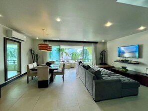 TV - Penthouse 2 beds private terrace with ocean view (Playa del Carmen)
