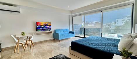 1 Schlafzimmer, Schreibtisch, Bügeleisen/Bügelbrett, WLAN