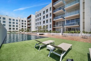 Pool - Medano Beach, Pvt. Jacuzzi, Pool, Marina, Stylish (Cabo San Lucas)