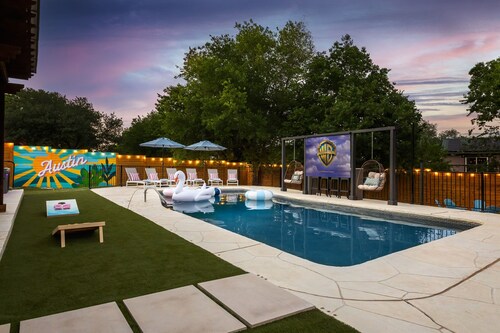 Bachelorette Oasis | Pool, Spa, Fire Pit & Games