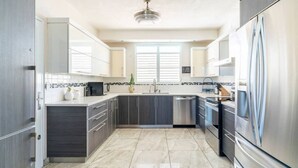 Villa | 2 bedrooms - Beachside Near Airport Near Golf Course (Aguadilla)