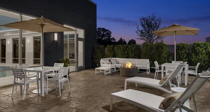 Hampton Inn & Suites By Hilton Long Island Farmingdale