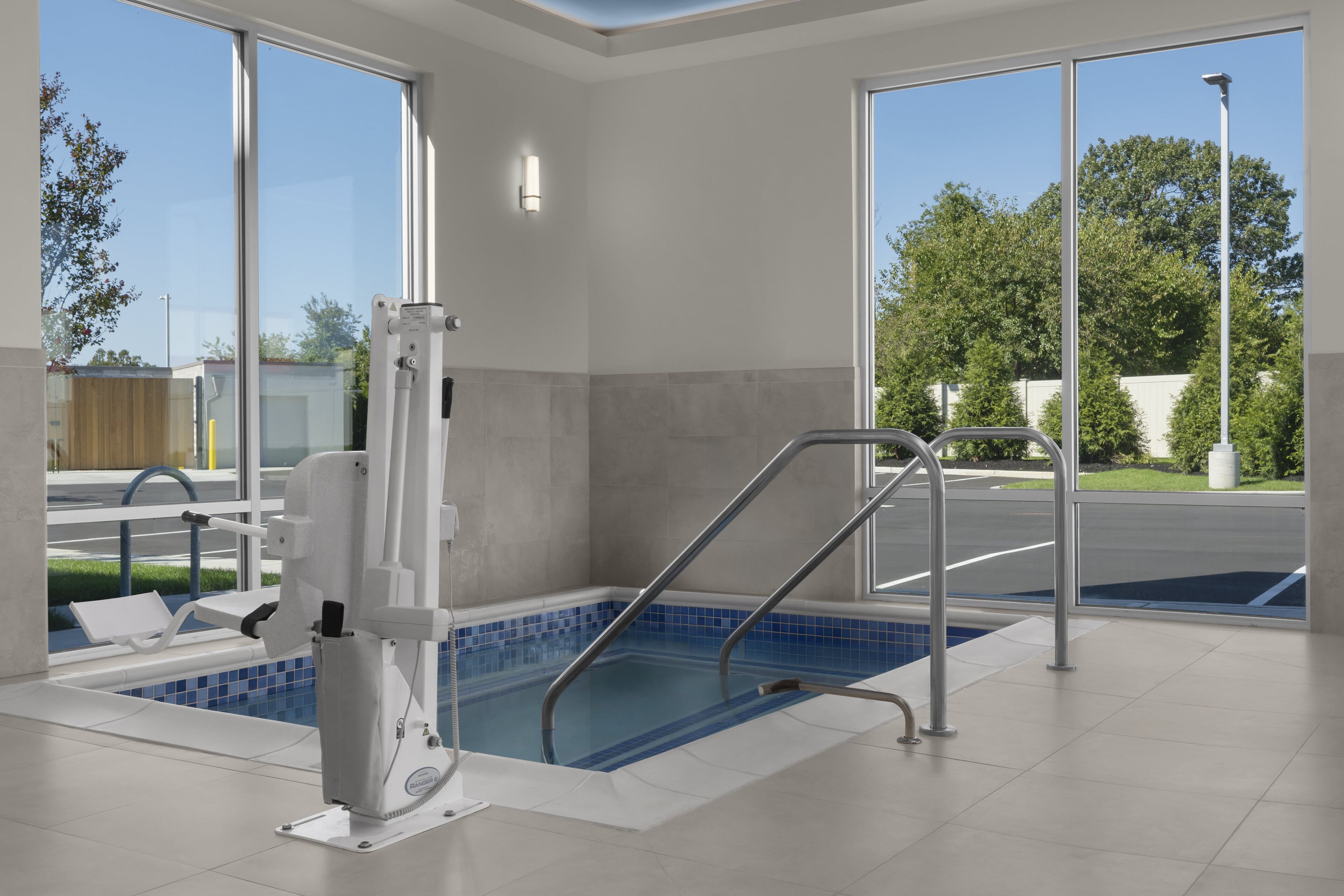 室內 Spa 池