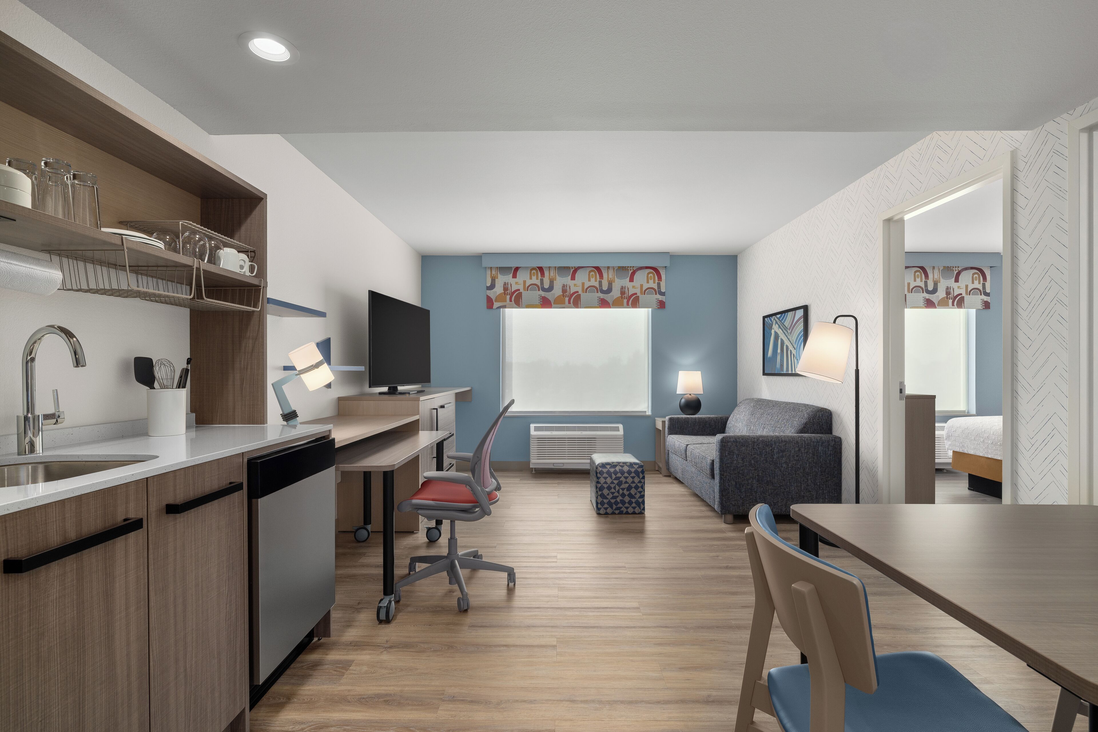 Suite | Una scrivania, postazione laptop, tende oscuranti, Wi-Fi gratuito