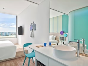Chambre, 1 très grand lit | Wi-Fi gratuit