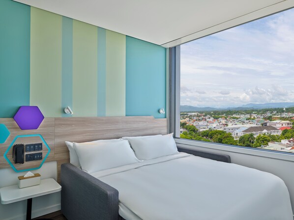 Habitación, 1 cama King size y sofá cama | Caja de seguridad en la habitación y escritorio 